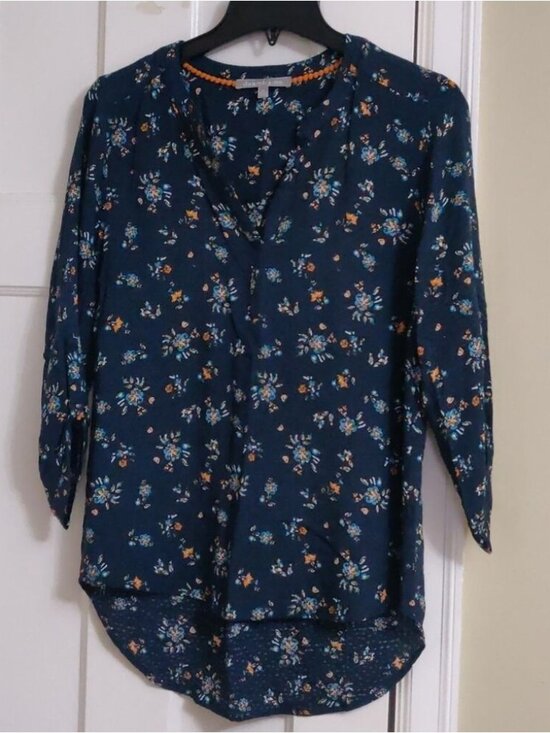 Tops - mid-length sleeve LS top